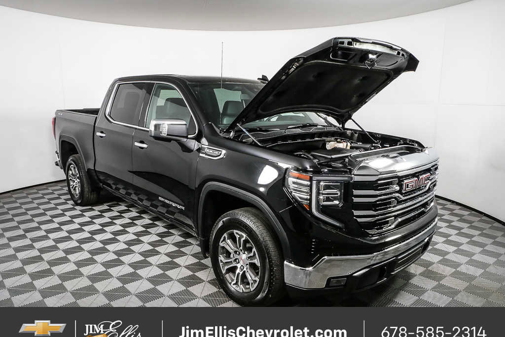 2025 GMC Sierra 1500 SLT