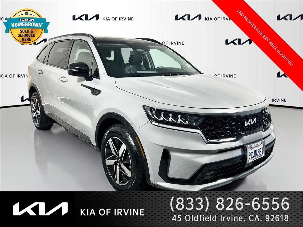 Certified 2022 Kia Sorento EX w/ Panoramic Sunroof Package