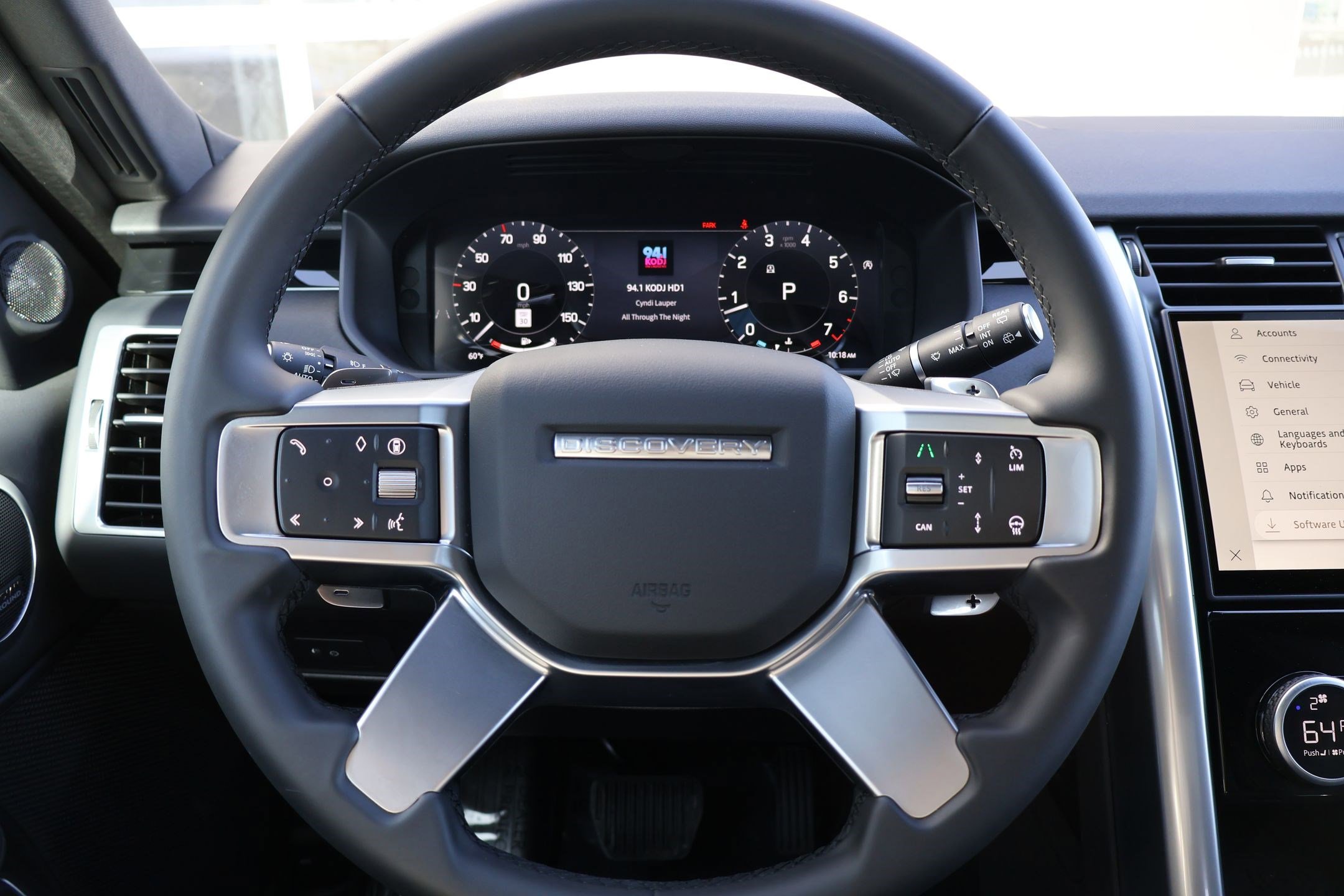 2025 Land Rover Discovery S