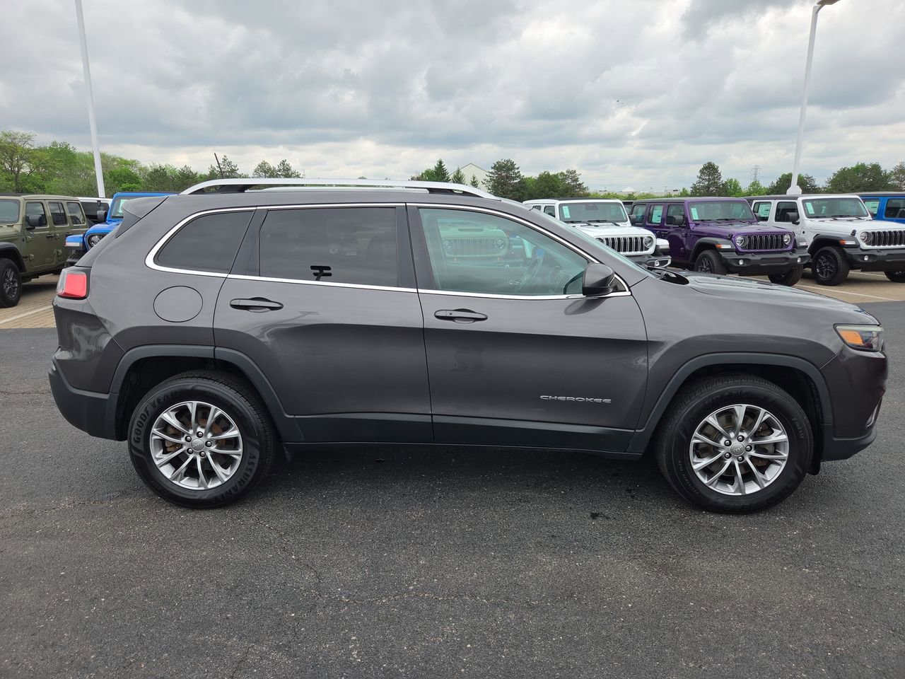 2019 Jeep Cherokee Latitude Plus