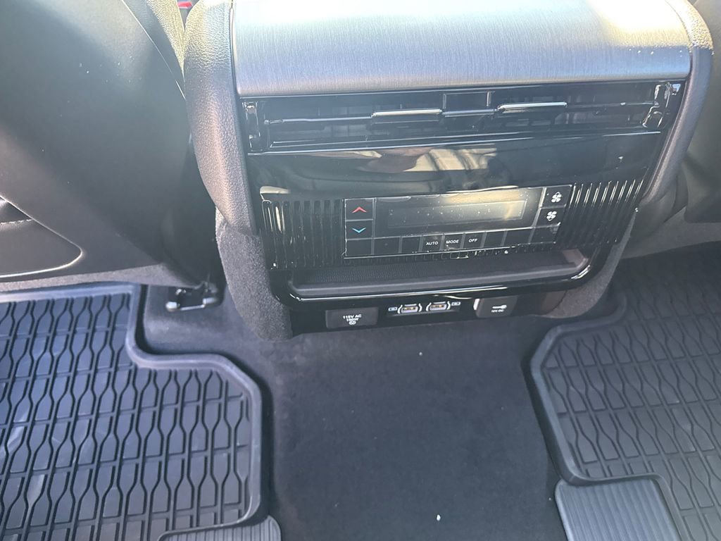 2026 Jeep Grand Wagoneer 4WD