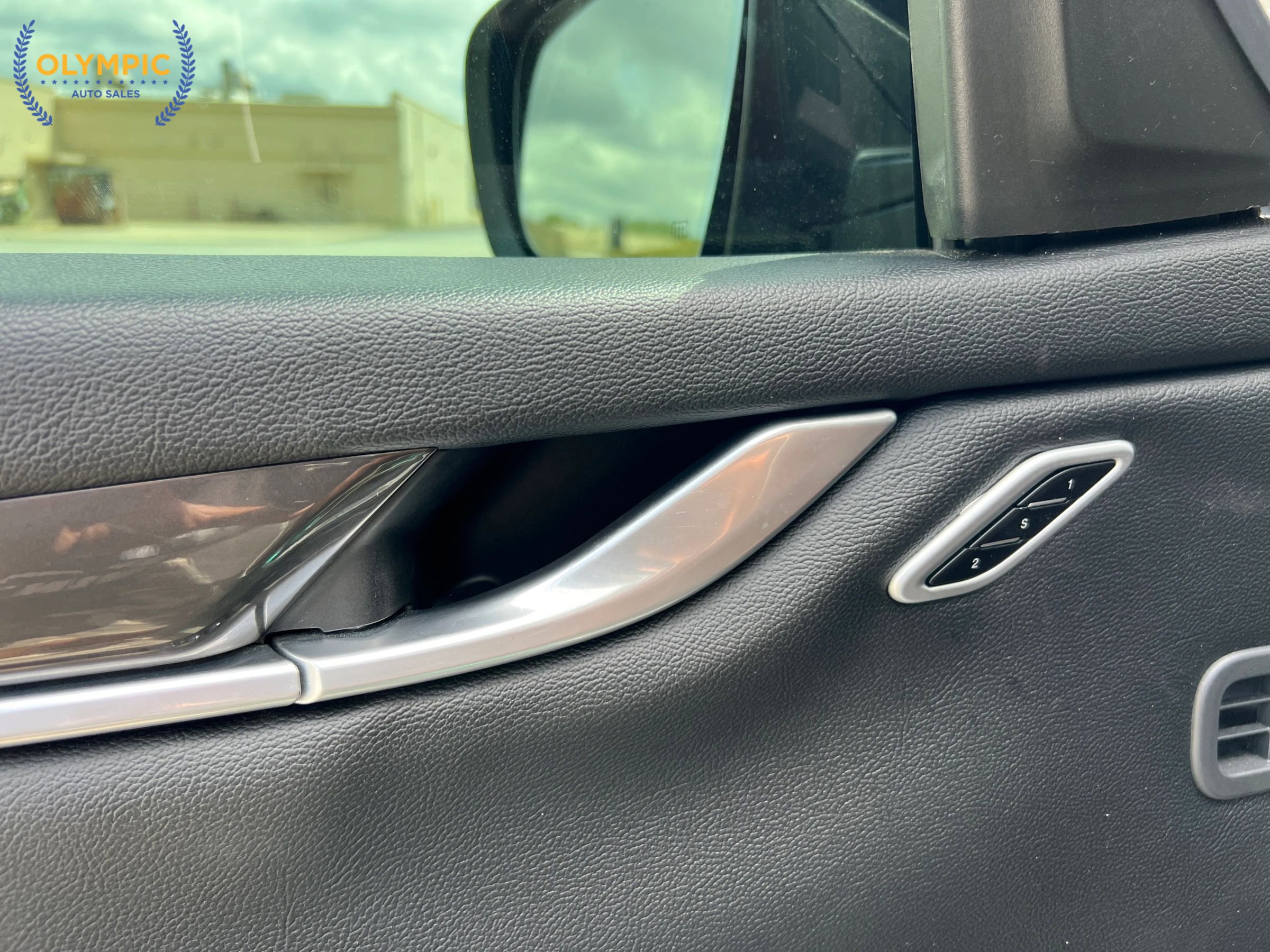 2015 Maserati Ghibli