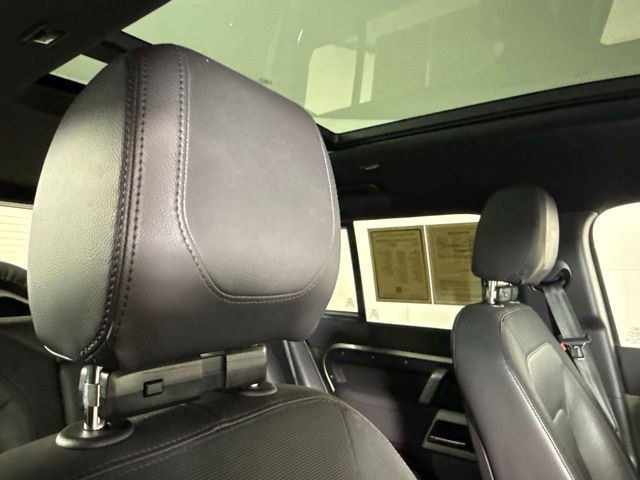 2023 Land Rover Defender 110 X-Dynamic SE