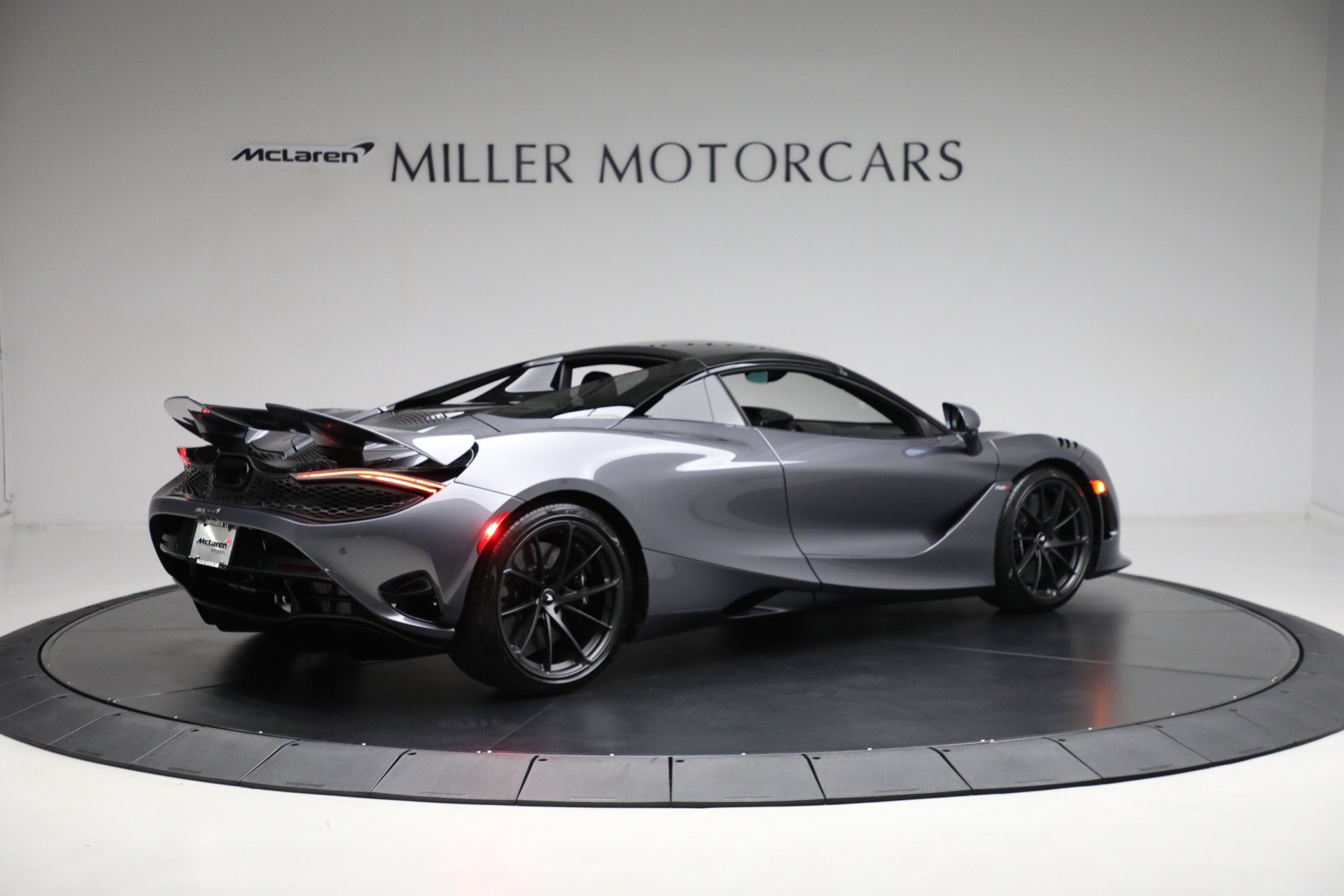 Used 2024 McLaren 750S Spider photo 17