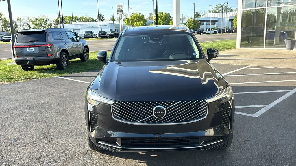 2025 Volvo Xc90 B6 Plus