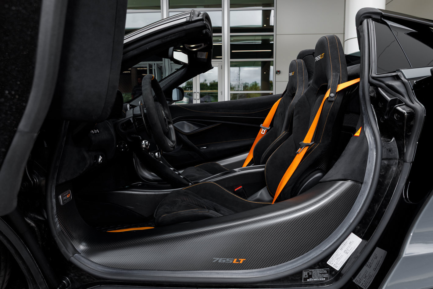 Used 2022 McLaren 765LT photo 57