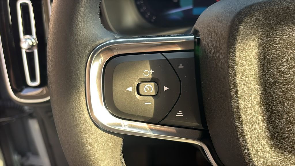 2026 Volvo Xc40 B5 Ultra