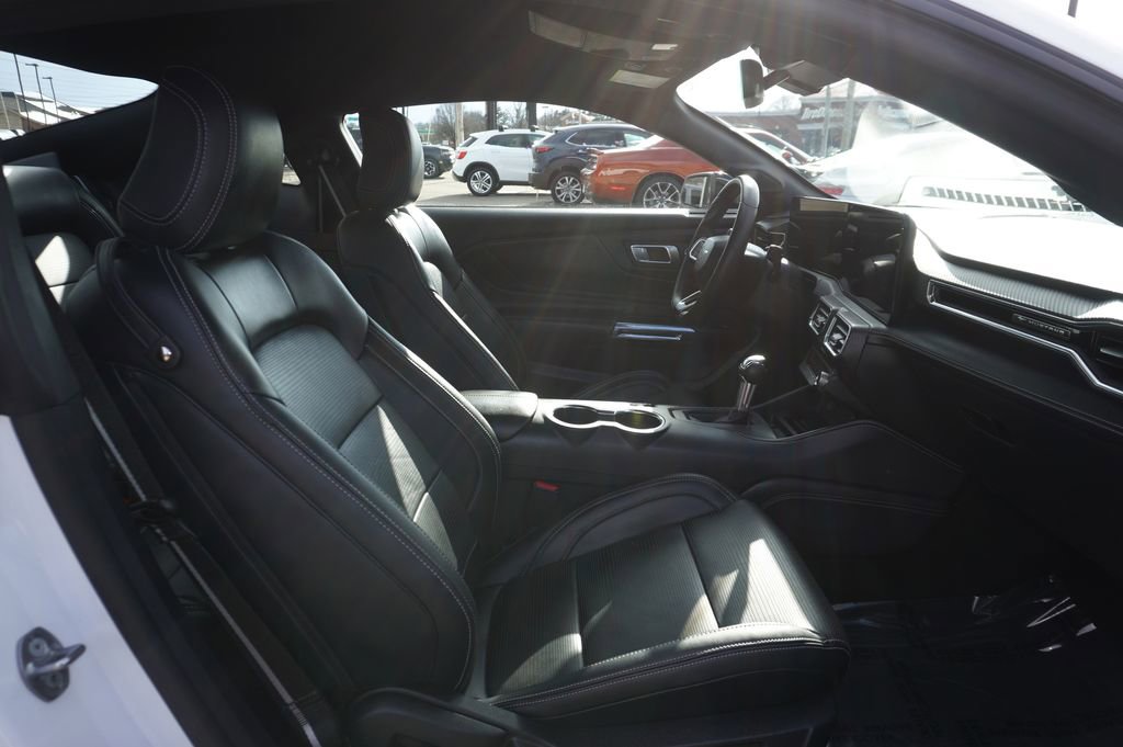 2024 Ford Mustang Premium