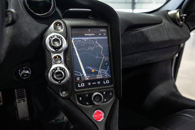 Used 2020 McLaren 720S Spider photo 44