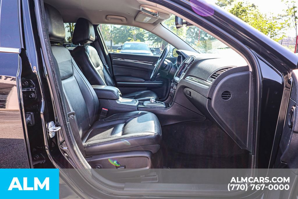 2017 Chrysler 300 Limited