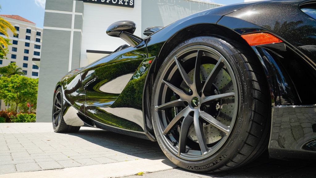 Used 2021 McLaren 720S Spider photo 30