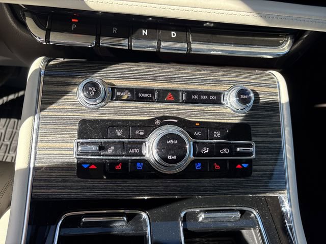 2022 Lincoln Aviator Black Label