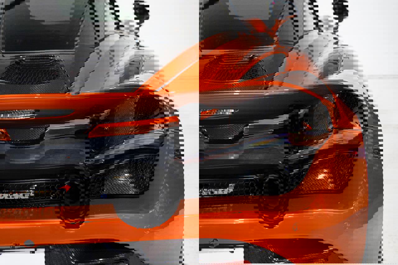 Used 2018 McLaren 720S Performance photo 37