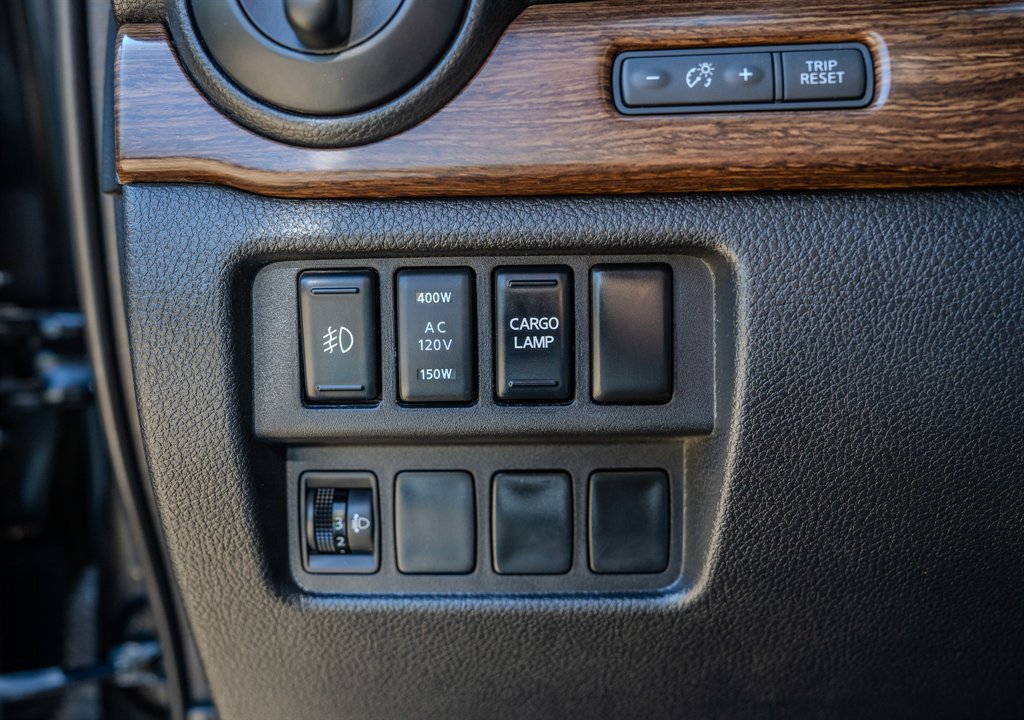 2017 Nissan Titan Platinum Reserve