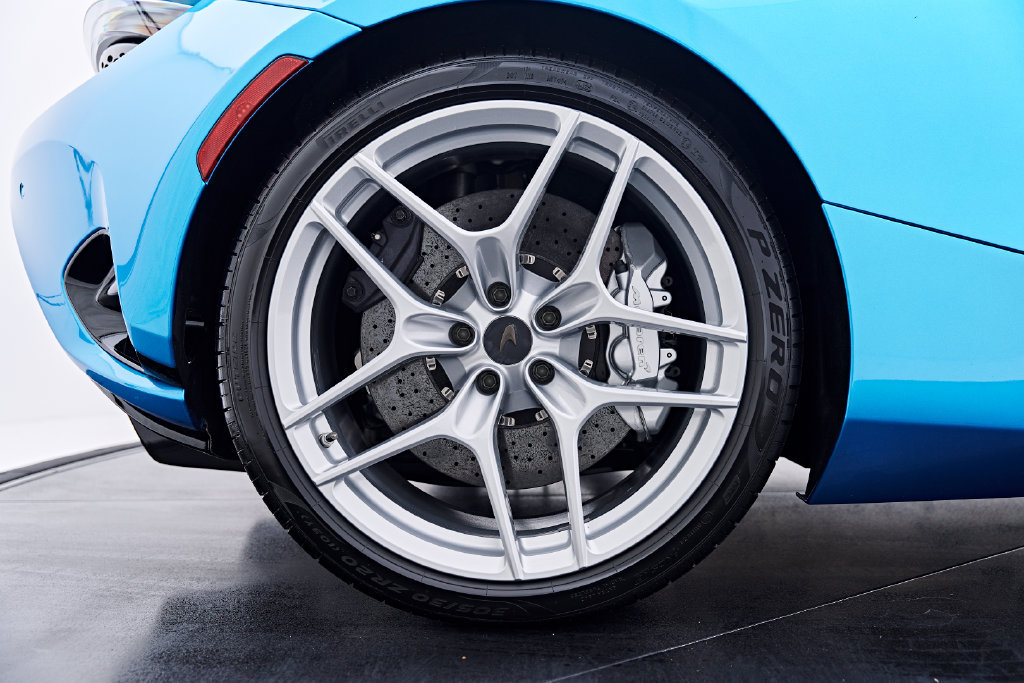 Used 2025 McLaren 750S Spider photo 44