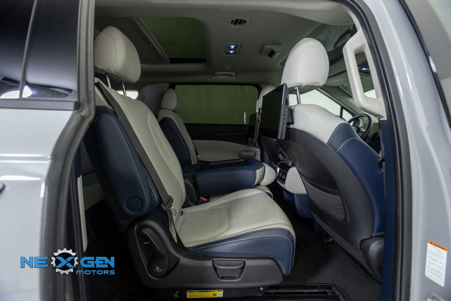 2025 Kia Carnival SX Prestige