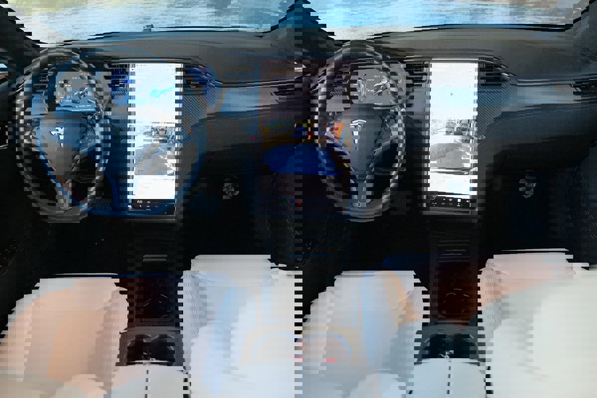 2018 Tesla Model S 75D