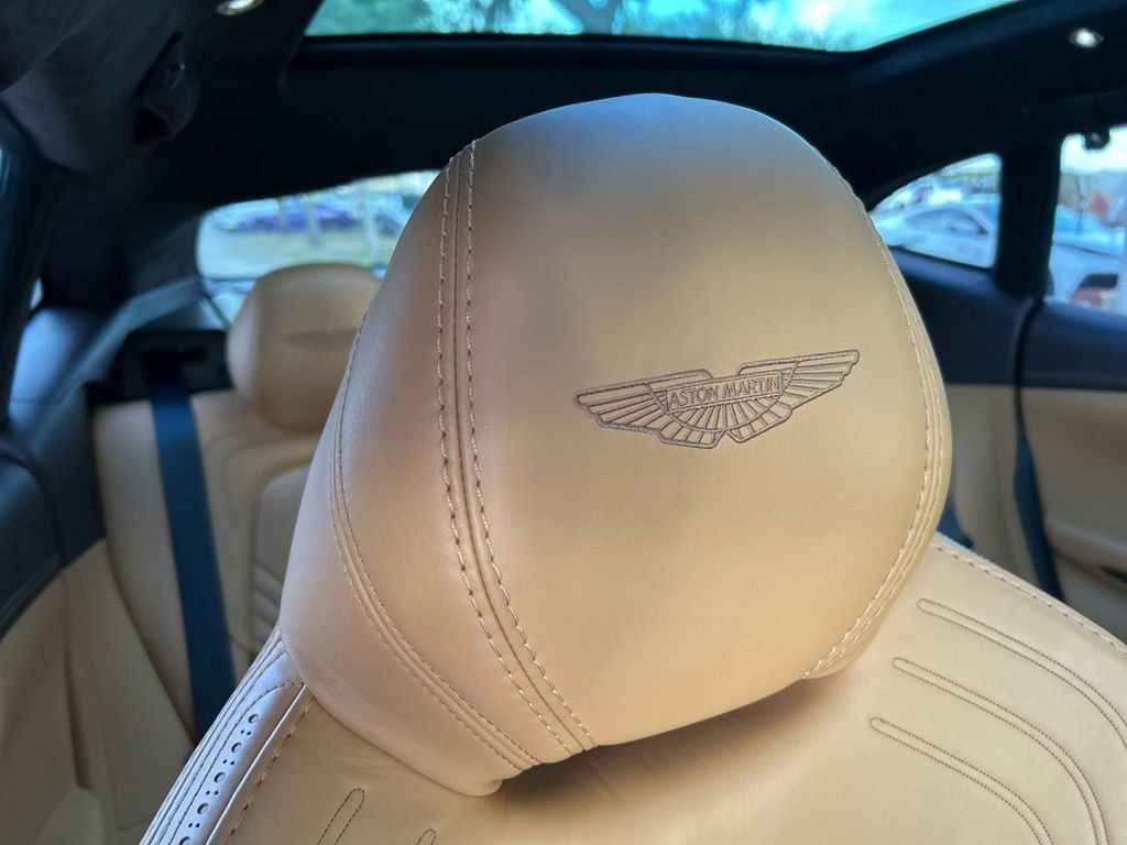 2021 Aston Martin DBX