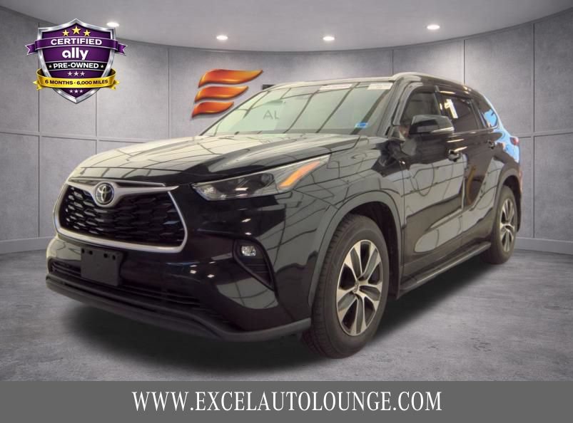 Used 2022 Toyota Highlander XLE