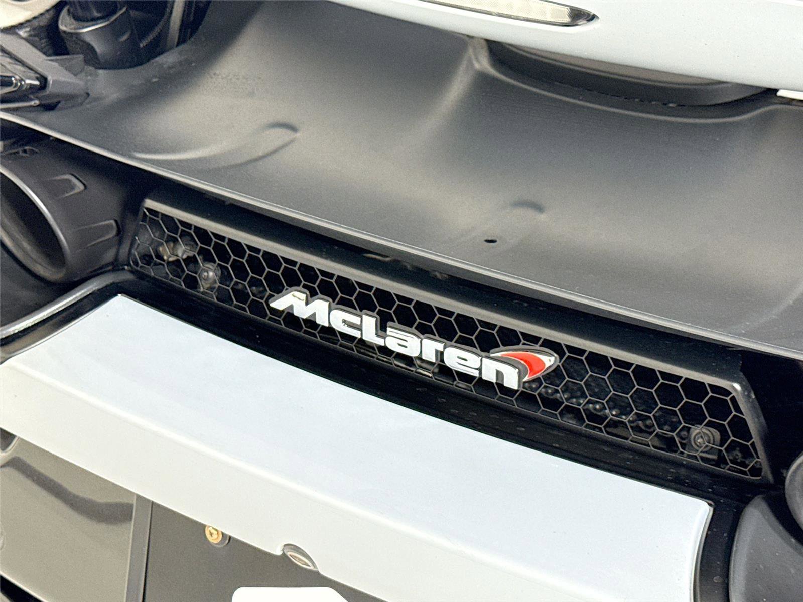 Used 2018 McLaren 720S photo 35