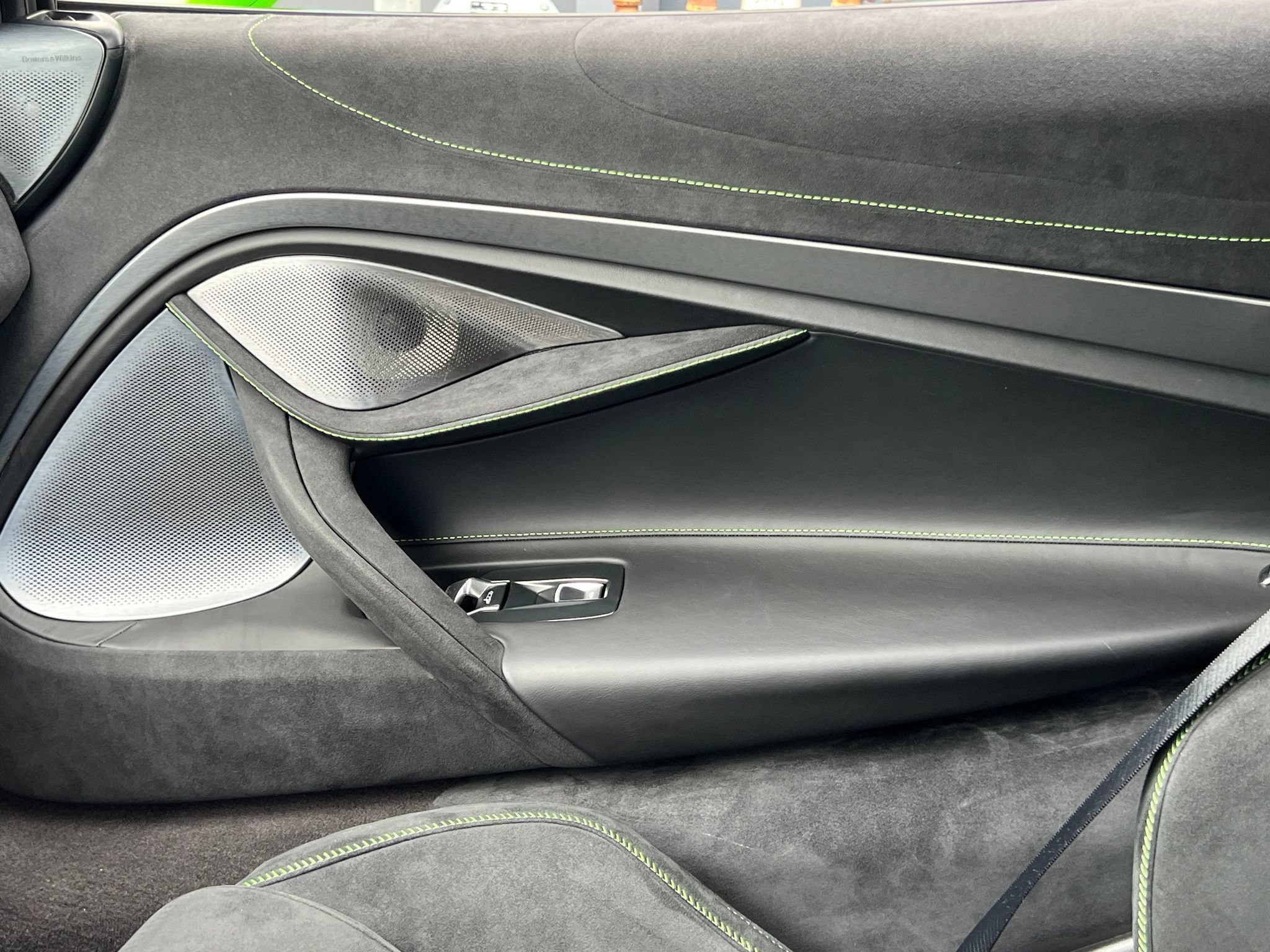 Used 2024 McLaren 750S photo 38