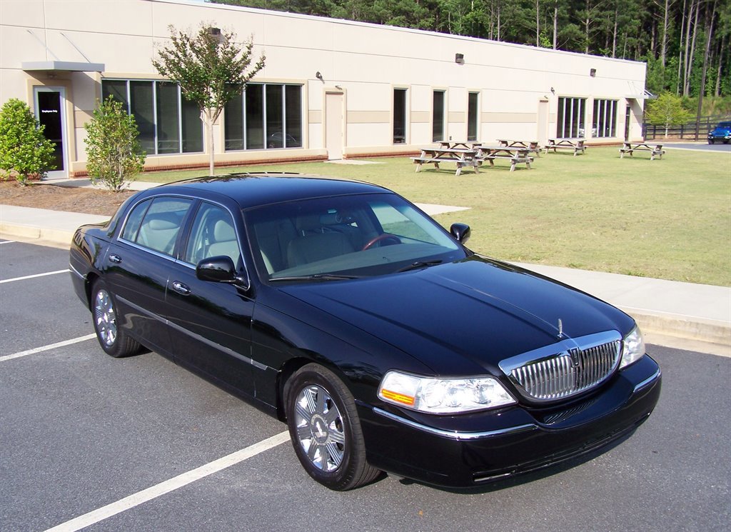 2003 Lincoln Town Car Cartier L