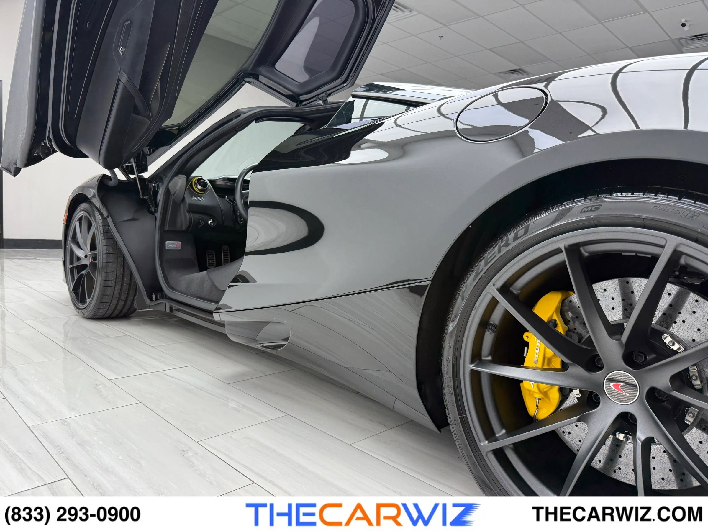 Used 2018 McLaren 720S Performance photo 37