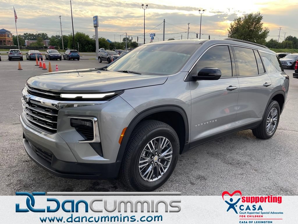 Used 2026 Chevrolet Traverse LT