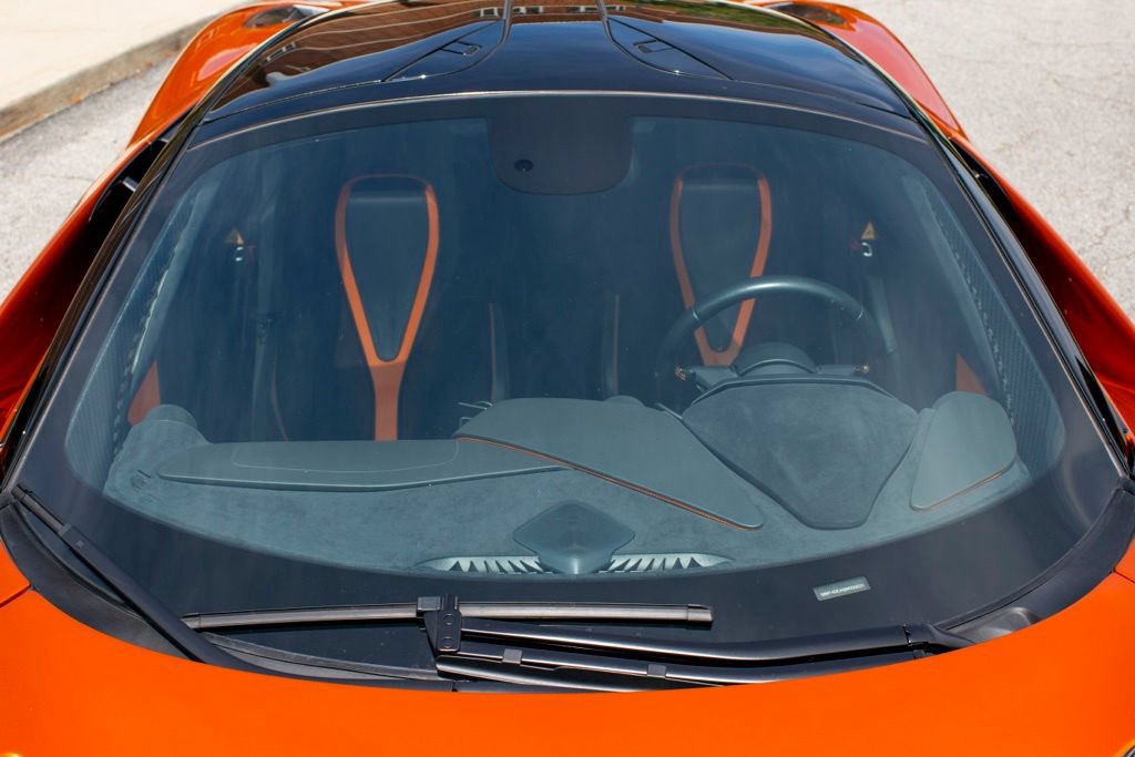 Used 2018 McLaren 720S Performance photo 30