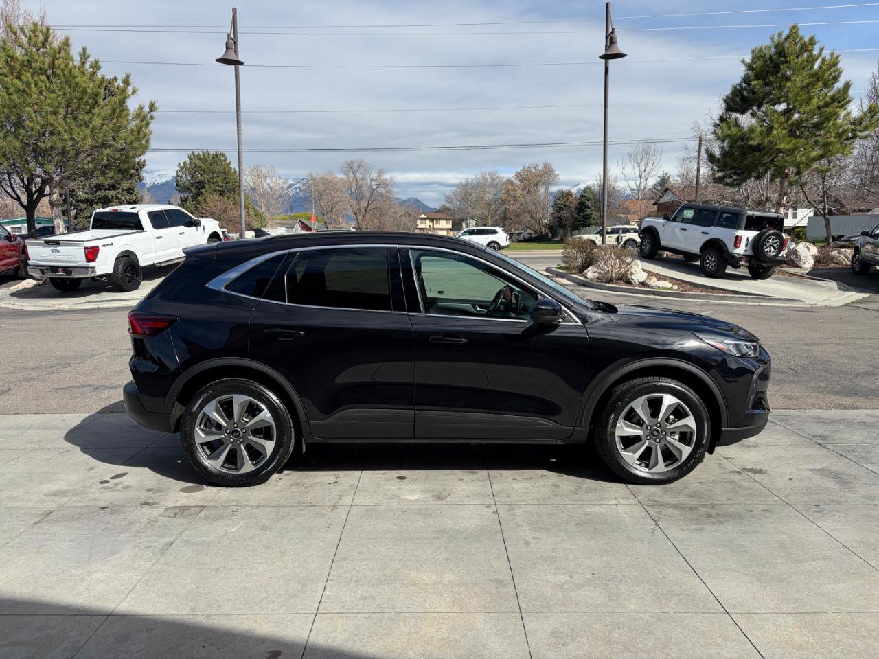 2025 Ford Escape Platinum