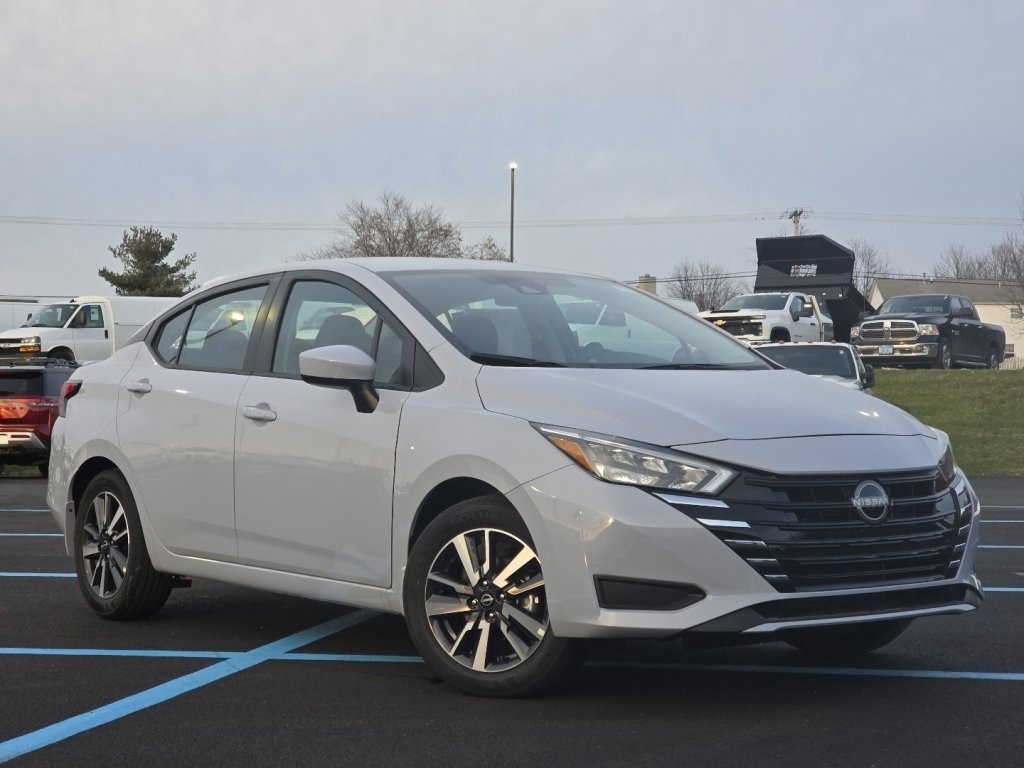 New 2025 Nissan Versa SV w/ Trunk Package