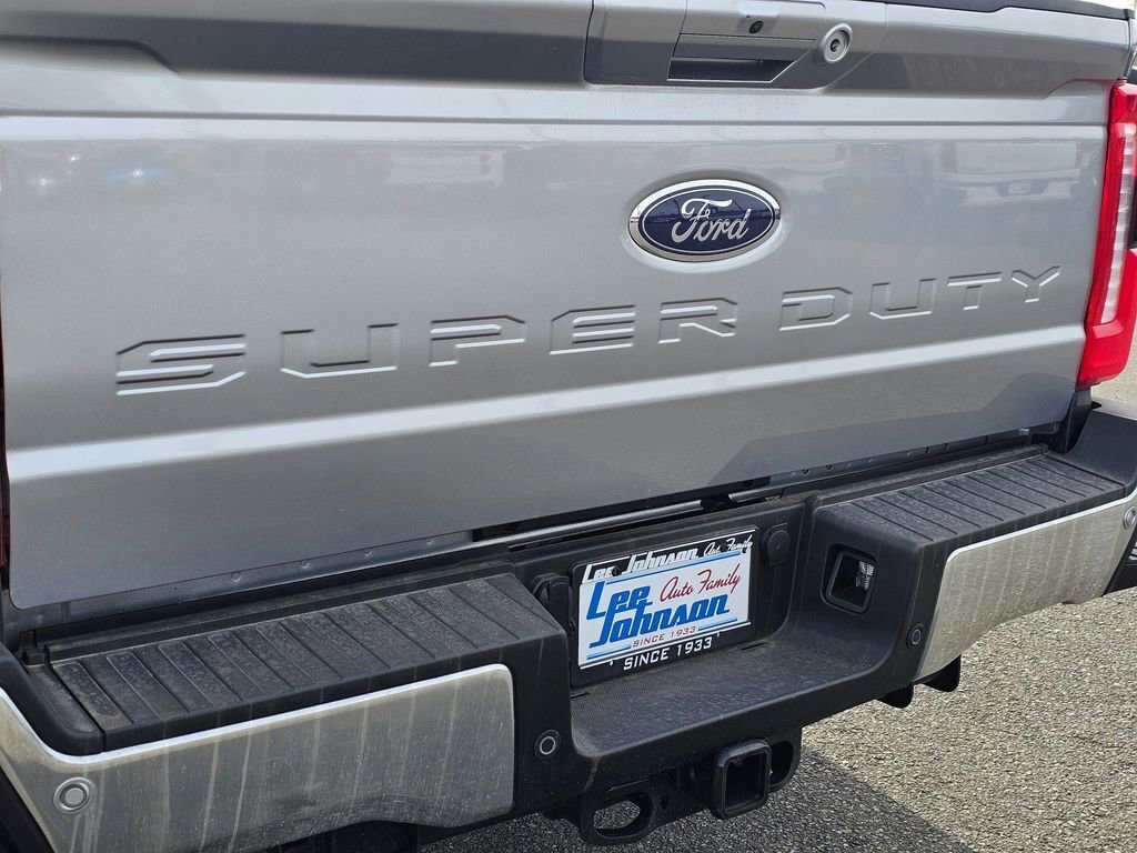 2024 Ford F350 Lariat