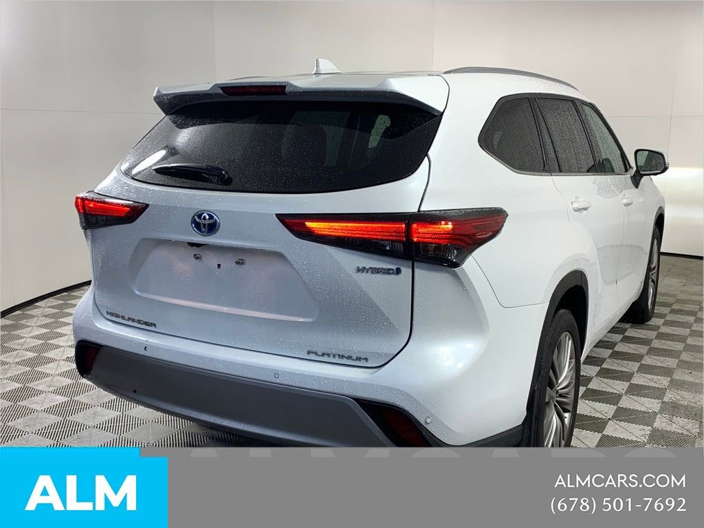 2023 Toyota Highlander Platinum