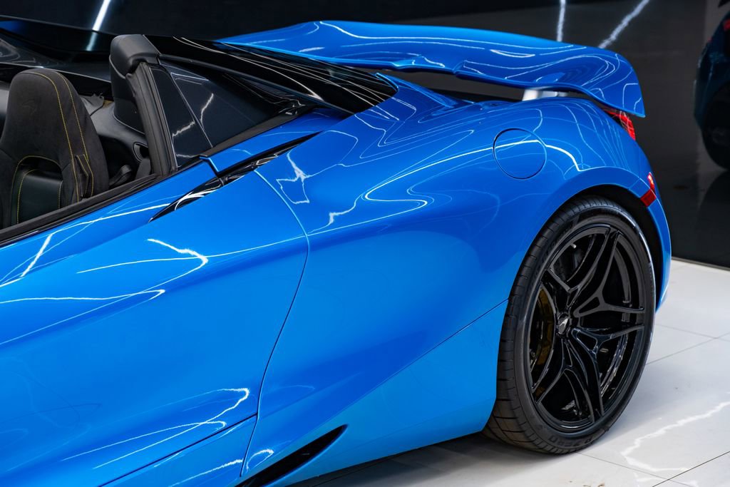 Used 2020 McLaren 720S Spider photo 13