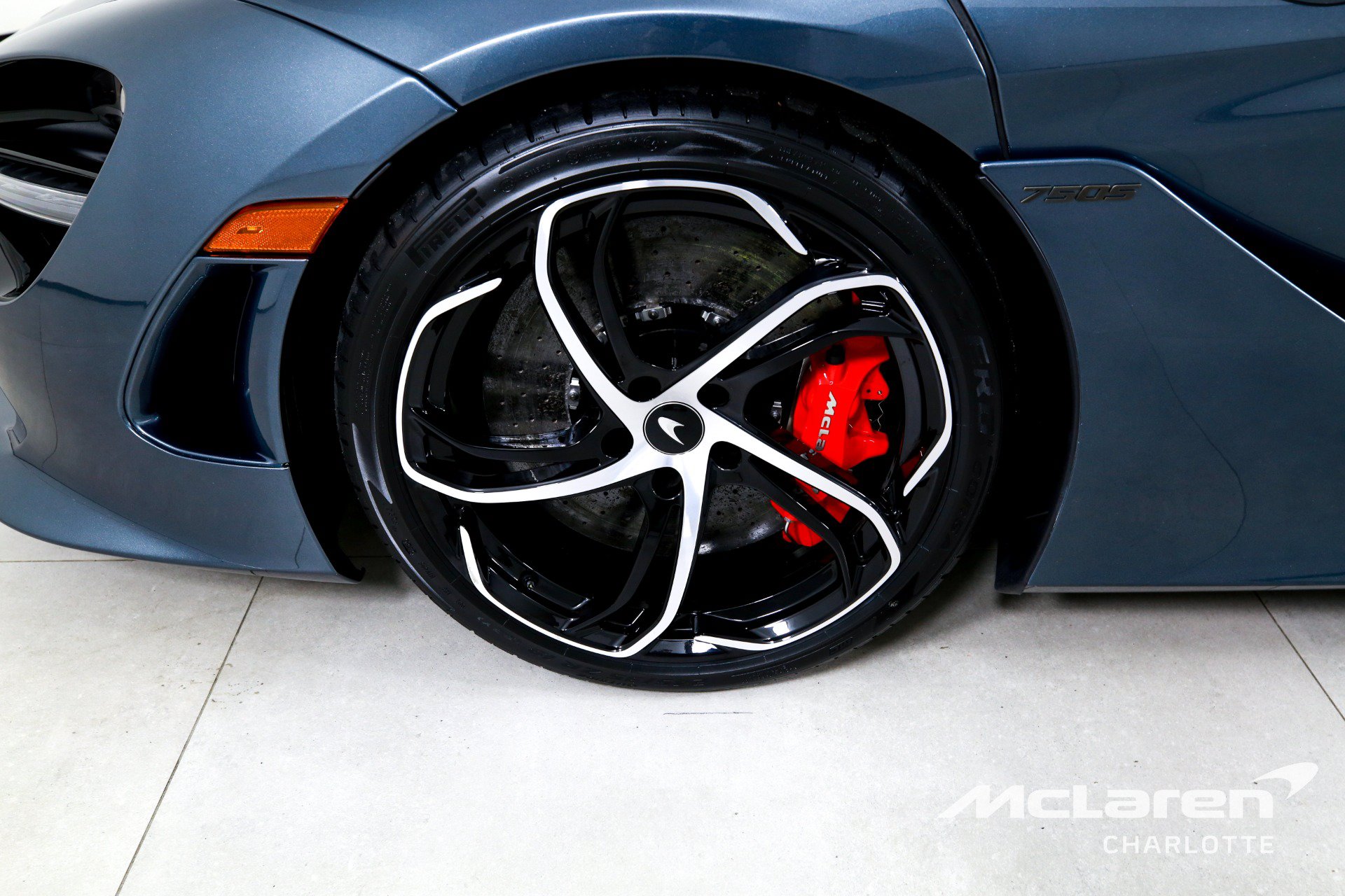 Used 2025 McLaren 750S photo 24