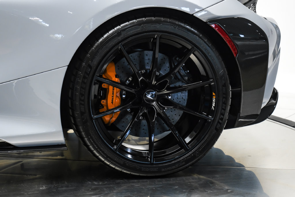 Used 2022 McLaren 765LT photo 49
