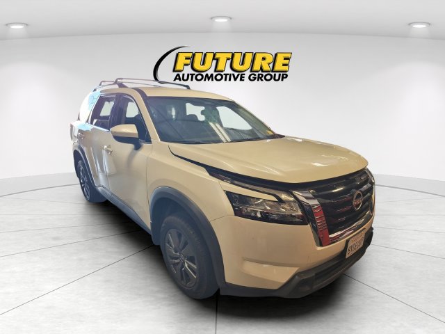 Certified 2022 Nissan Pathfinder SV