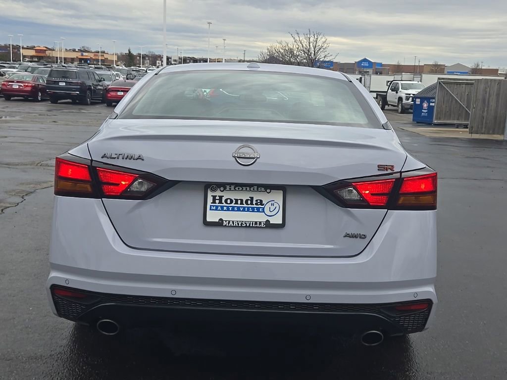 2025 Nissan Altima 2.5 SR