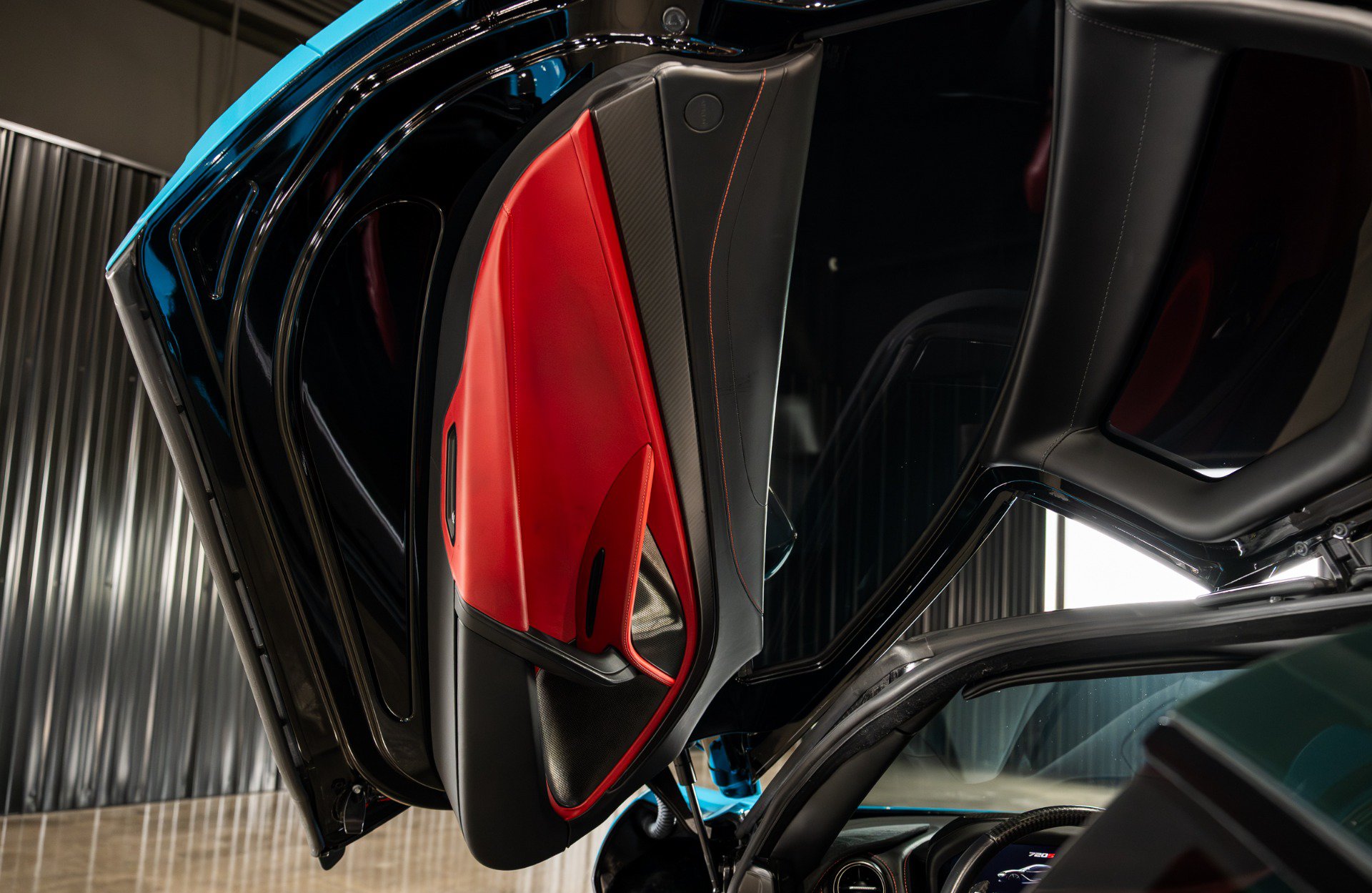 Used 2018 McLaren 720S Performance photo 46