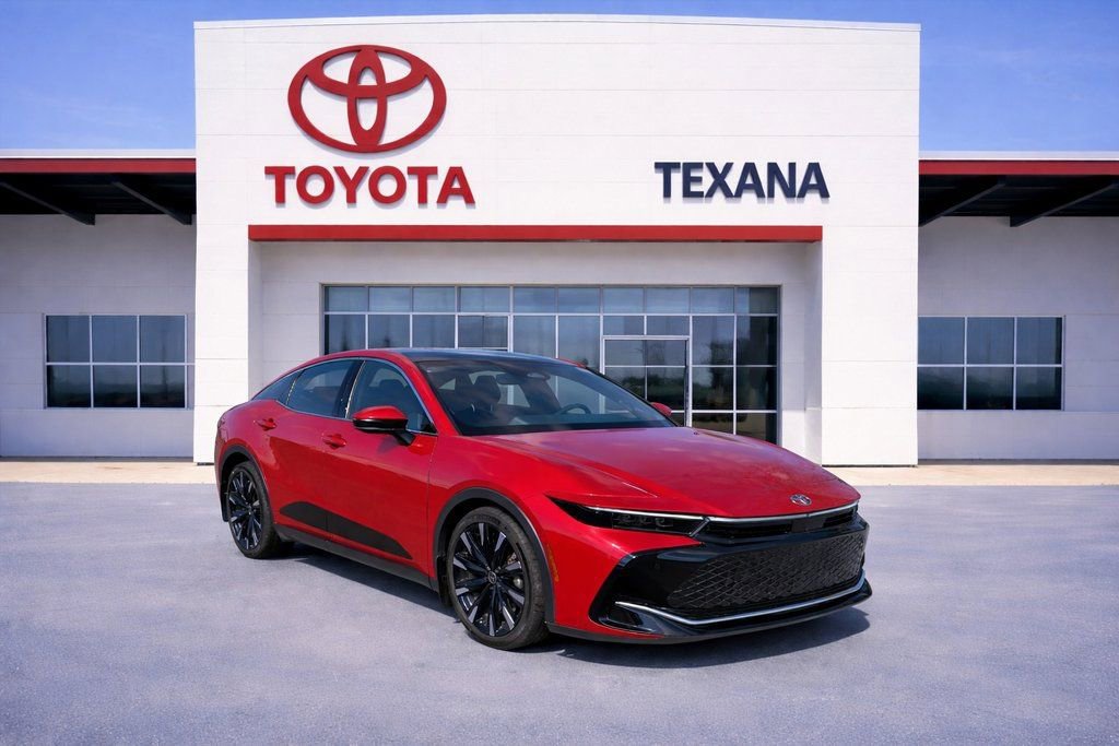 Used 2023 Toyota Crown Platinum