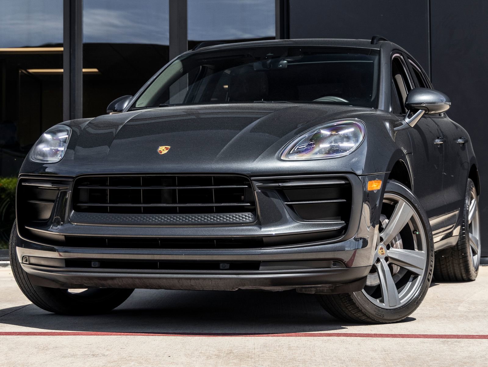 Certified 2022 Porsche Macan