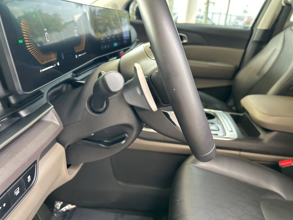 2025 Kia Carnival EX