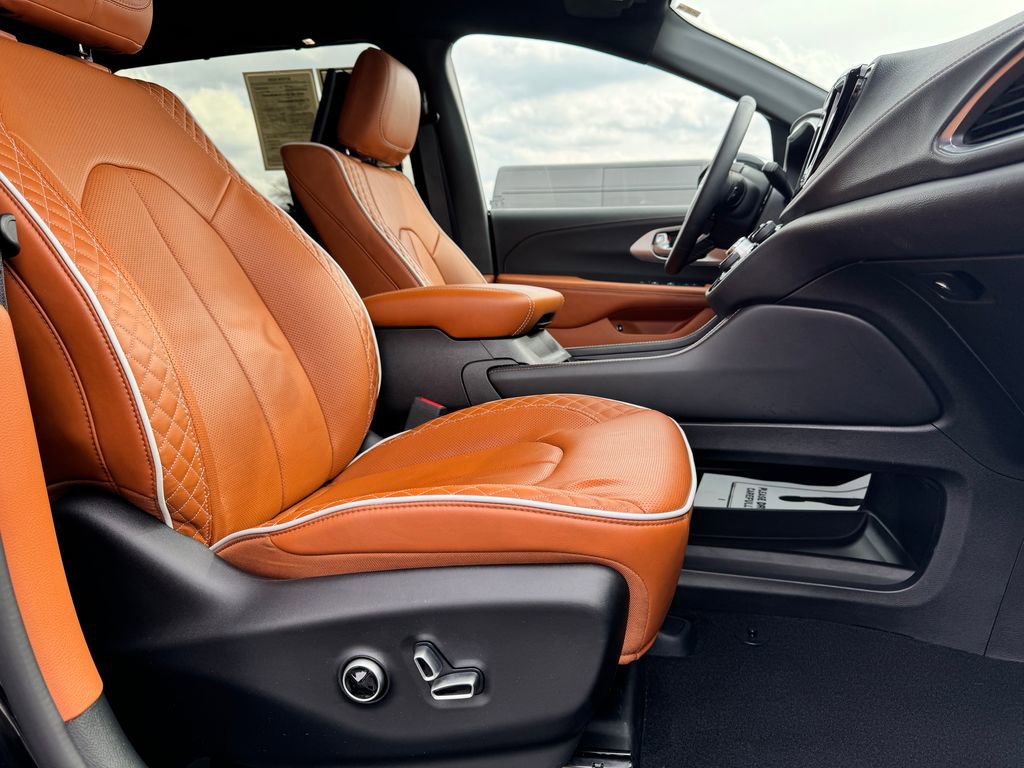 2024 Chrysler Pacifica Pinnacle