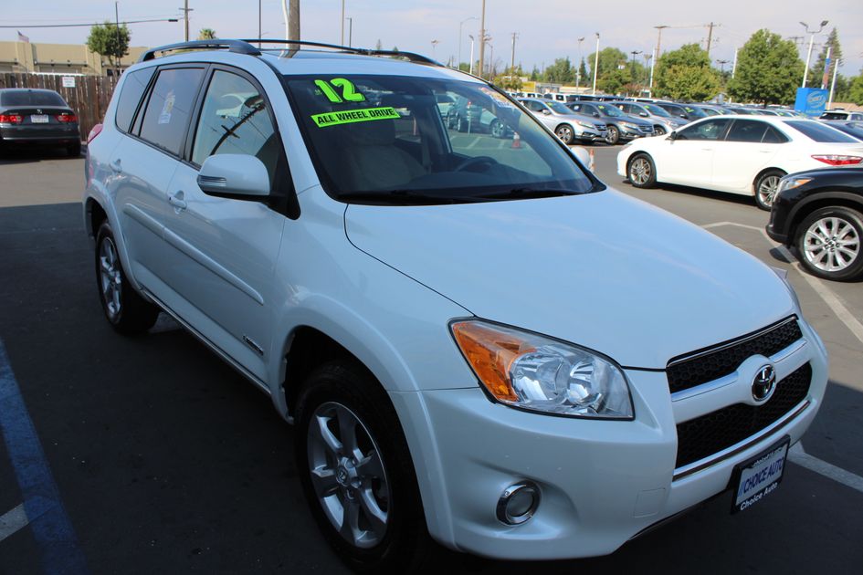 Used Toyota RAV4 Limited Vehicles with AWD/4WD for Sale Near Me in
