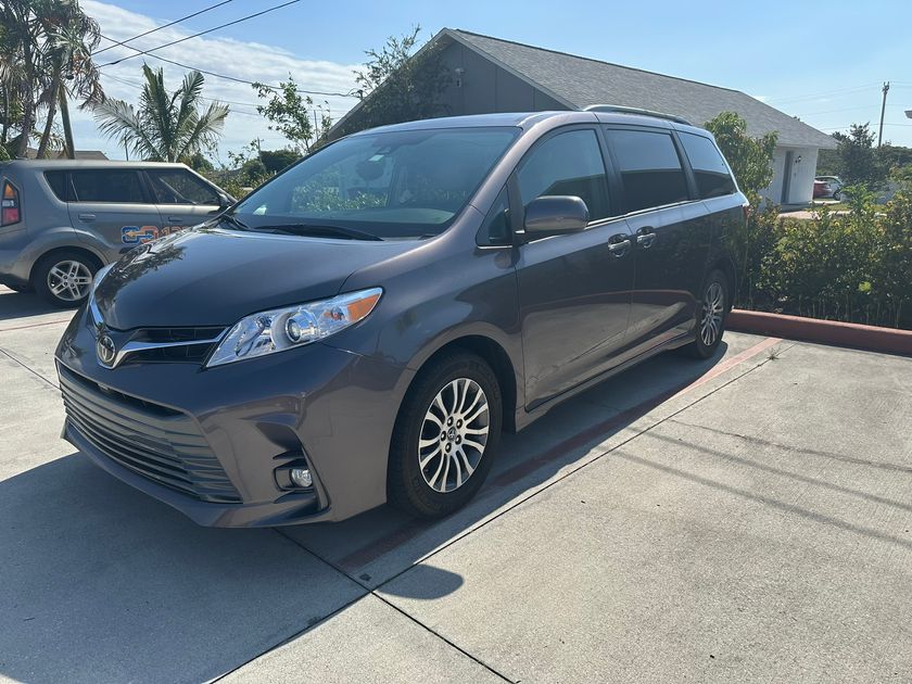 Used 2019 Toyota Sienna Van / Minivans for Sale - Autotrader