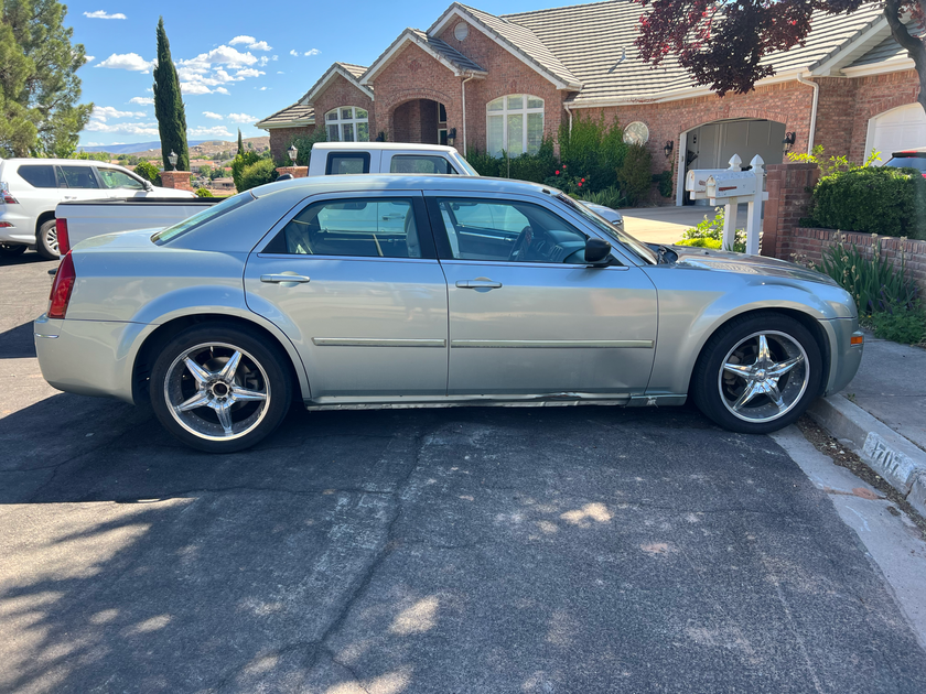 Used Chrysler 300 for Sale Under 5,000 Autotrader