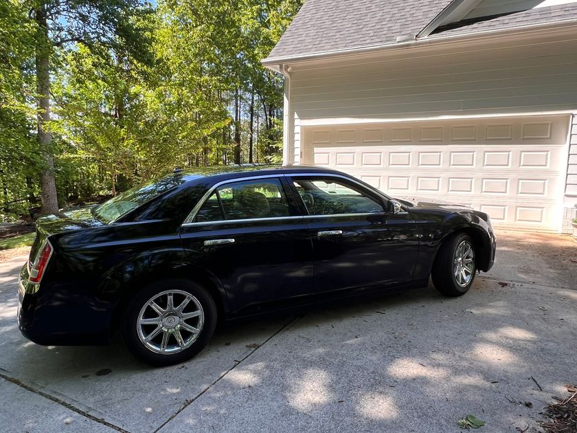 Chrysler 300 Under 10000