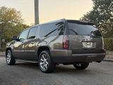 Used 2011 GMC Yukon XL Denali image 4