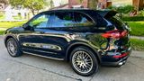 Used 2016 Porsche Cayenne S image 4
