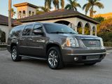 Used 2011 GMC Yukon XL Denali image 6